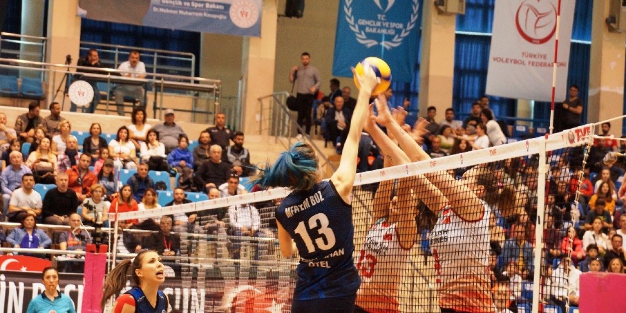 Vestel Venüs Sultanlar Ligi: Aydın Büyükşehir Belediyespor: 3 - THY: 0