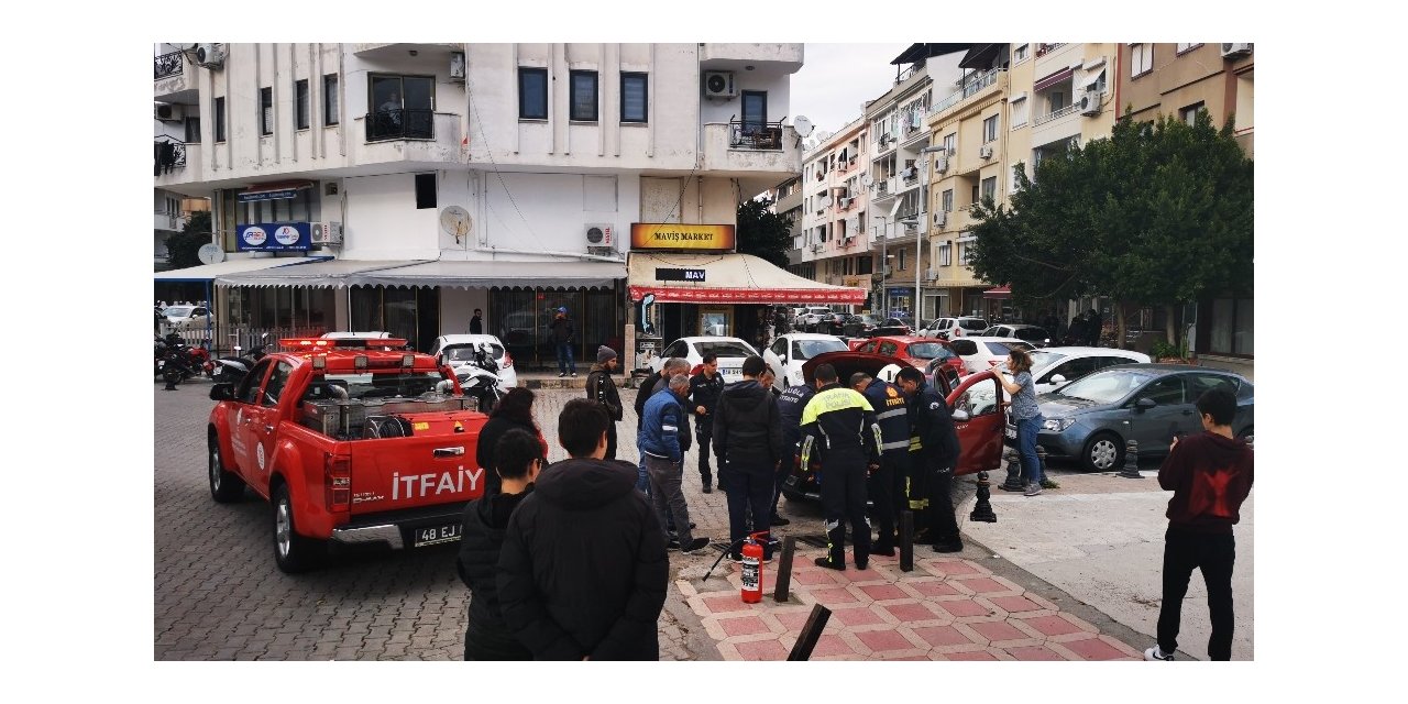 Sahilde ateş yakan vatandaşlar paniğe yol açtı