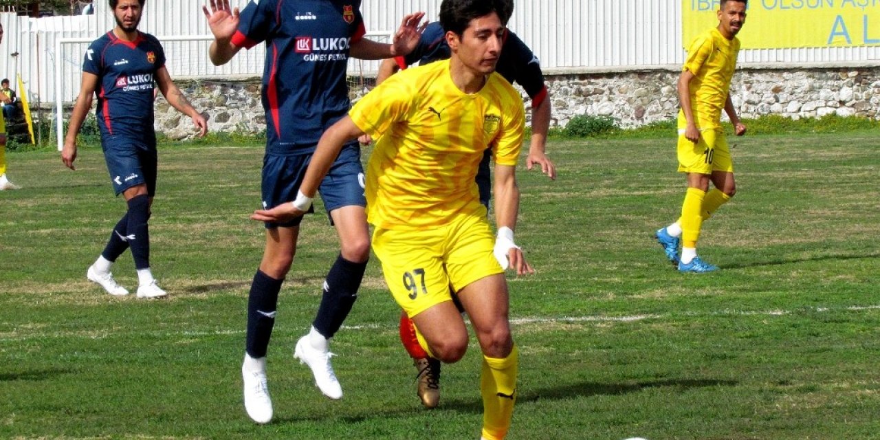 Alaçatıspor, 7-1’lik galibiyeti kadınlara armağan etti