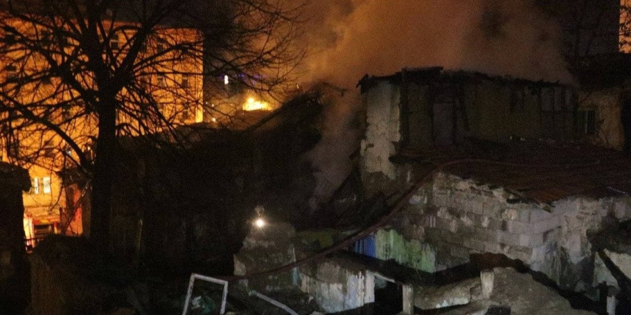 Başkent’te gecekondu yangını