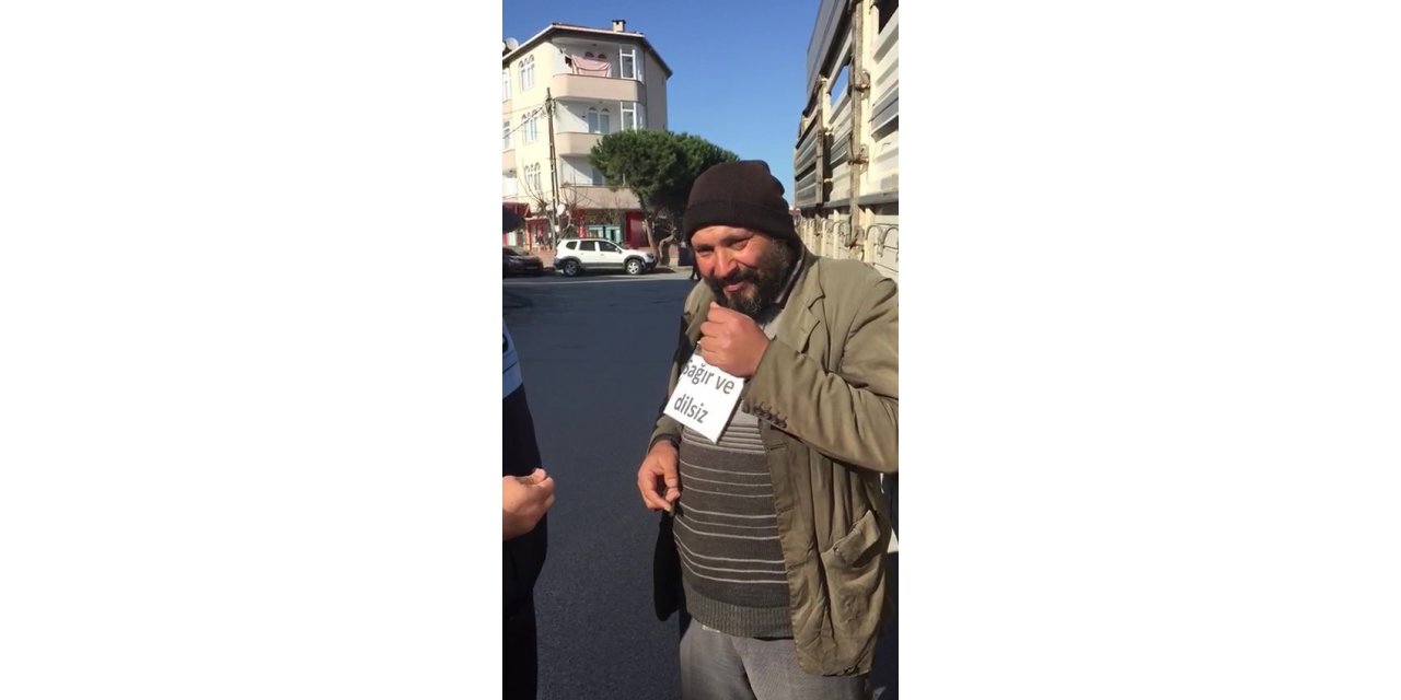 Sağır ve dilsiz dilencinin dili zabıtayı görünce açıldı