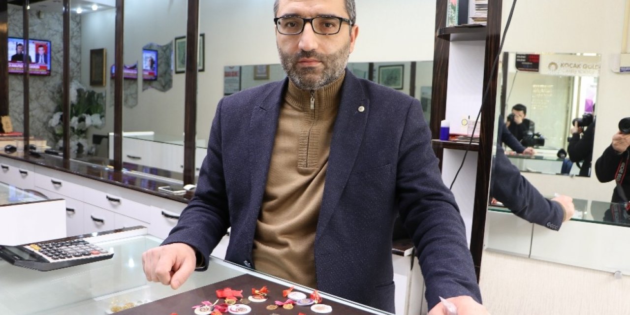 Çeyrek altın fiyatları arttı, 1 gramlık ve yarım gramlık altınların satışında artış yaşandı