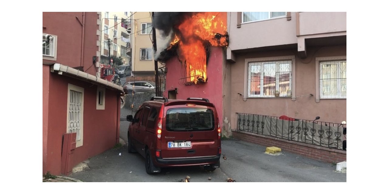 Şişli’de korku dolu anlar: Yangından çocuklarıyla kaçtılar