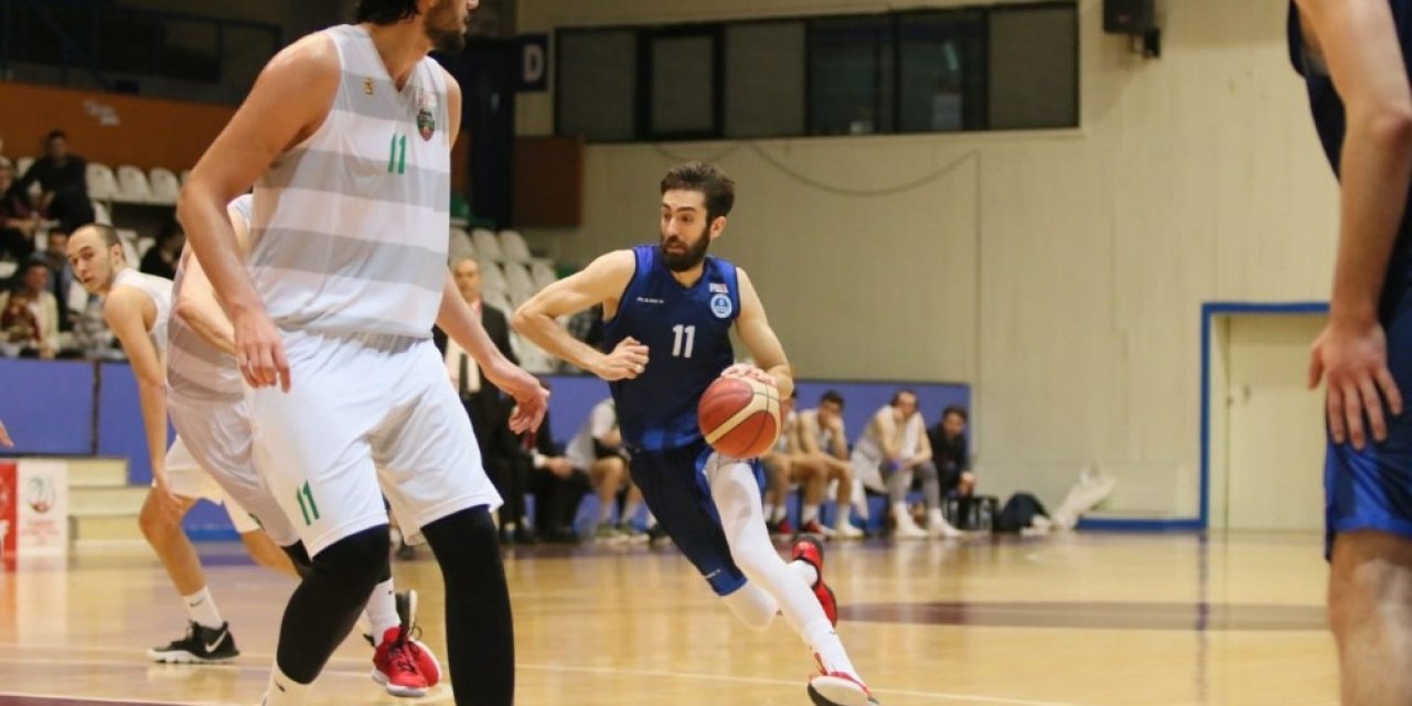 Kağıtspor Bursa’dan galip döndü