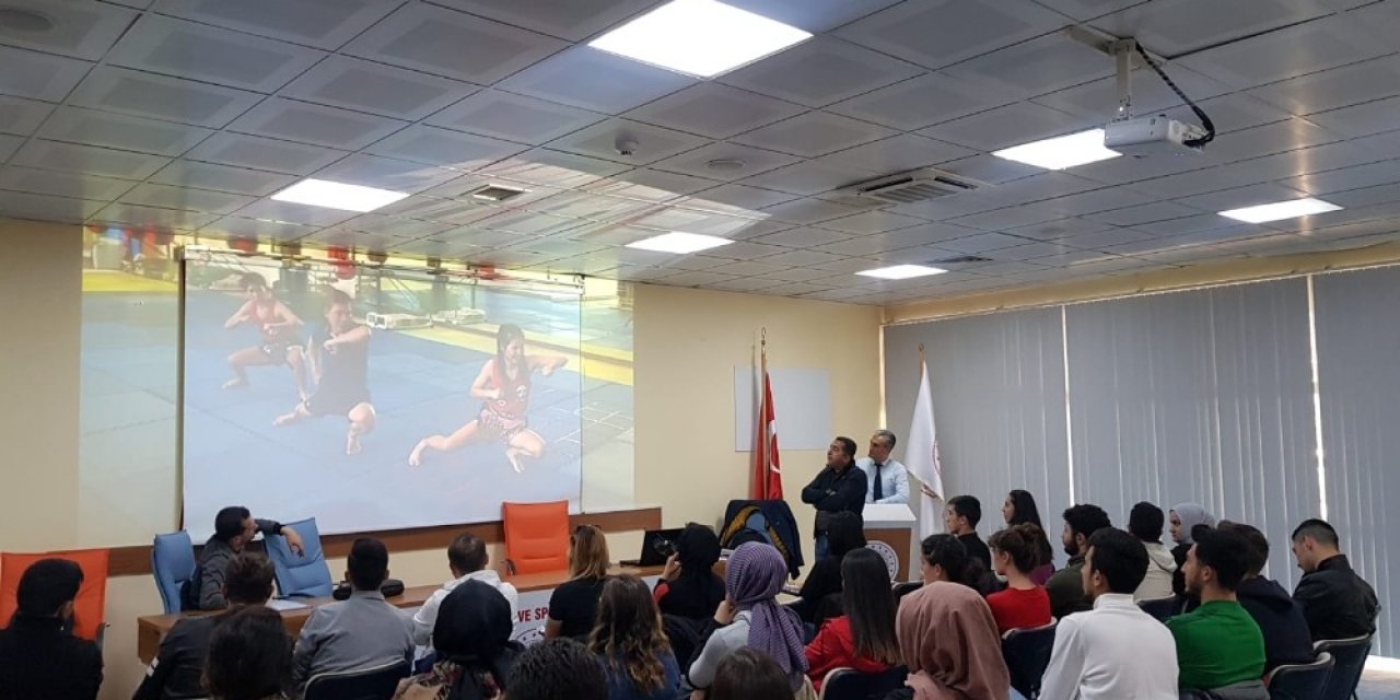 Kayseride Muaythai Hakem Kursu yapıldı