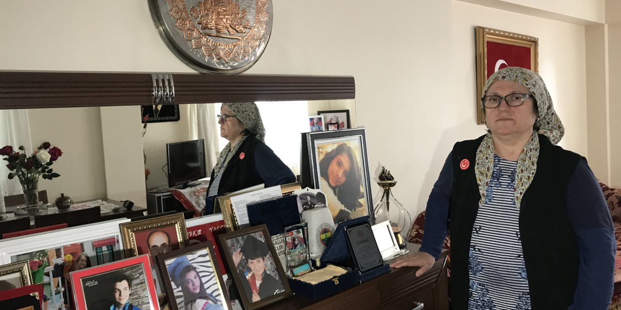 "Türkiye'nin Kahraman Kadınları" programında şehit annesi duygularını anlattı