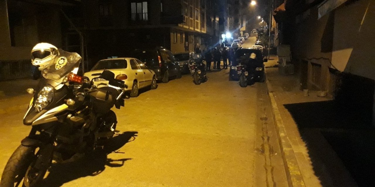 Gaziosmanpaşa’da gelin-kaynana kavgası mahalleyi ayağa kaldırdı: 2 yaralı