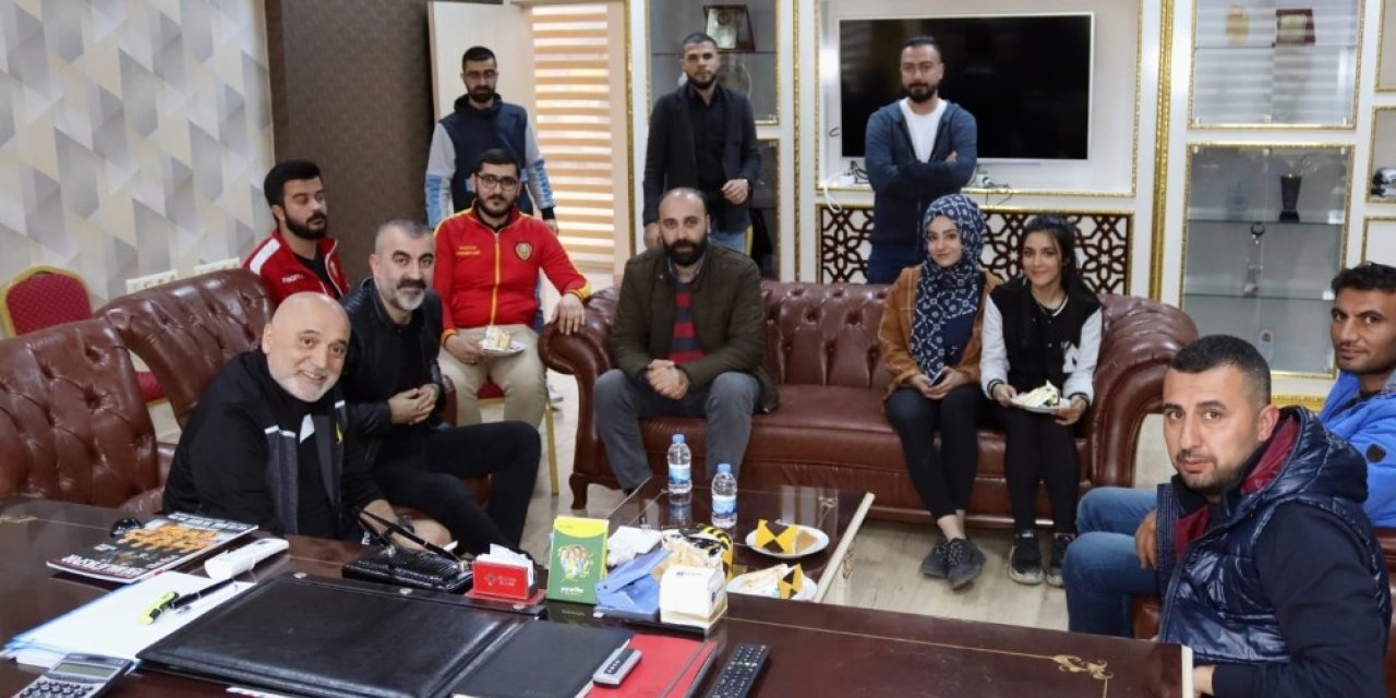 Taraftarlardan Hikmet Karaman’a sürpriz