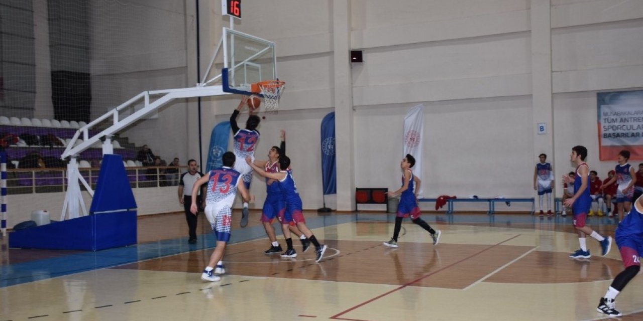 Türkiye Basketbol Federasyonu U18 Erkekler 2. Bölge Şampiyonası Afyon’da yapılıyor