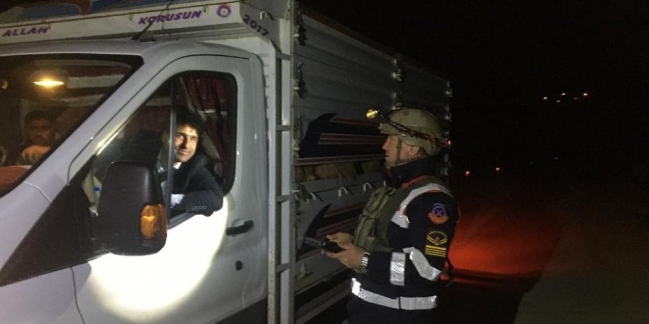 Siirt’te ağır yük taşıyan 445 araç denetlendi