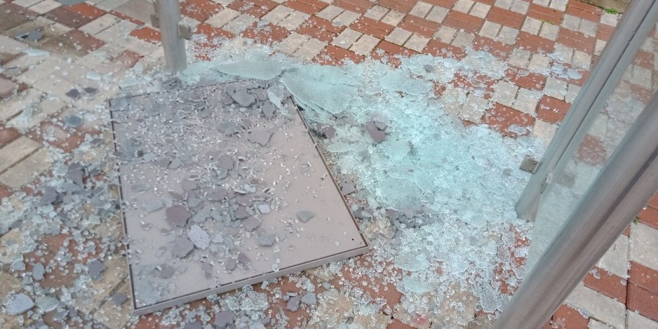 Bursa’daki durağı bu hale getirdiler
