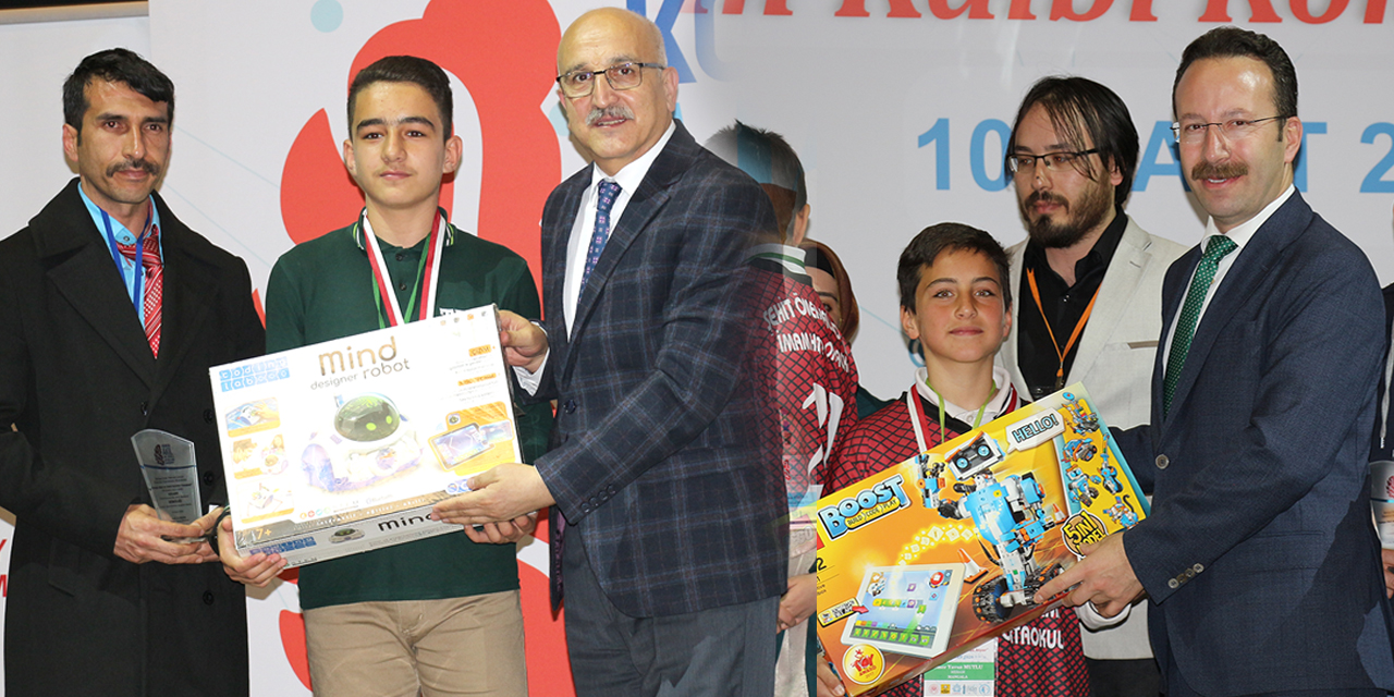 Konya'nın minik dehaları ödüllerini aldı