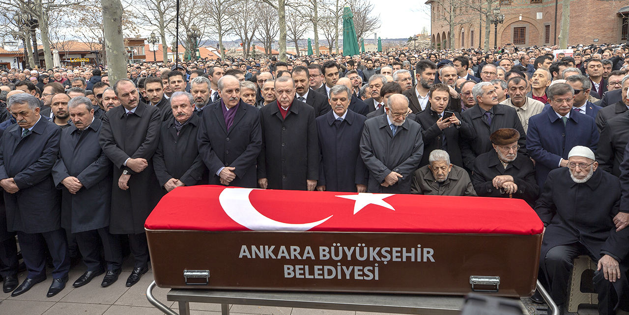 Şevket Kazan Hakk'a uğurlandı