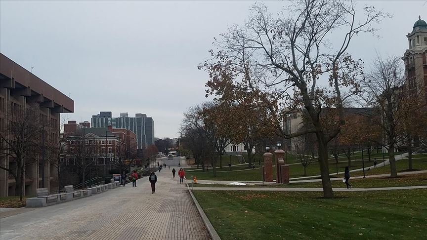 ABD'de koronavirüs korkusu eğitime darbe vuruyor