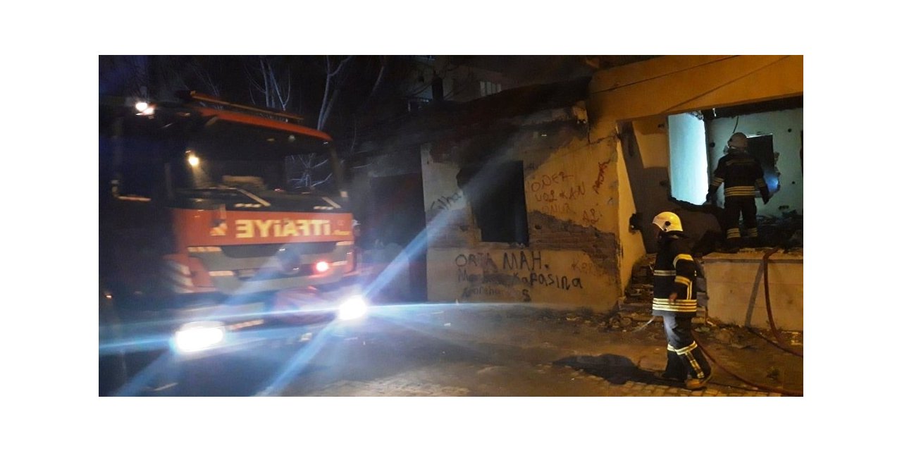 Aydın’da metruk binada yangın
