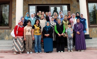25 Türkmen kadın KOMEK'ten sertifika aldı