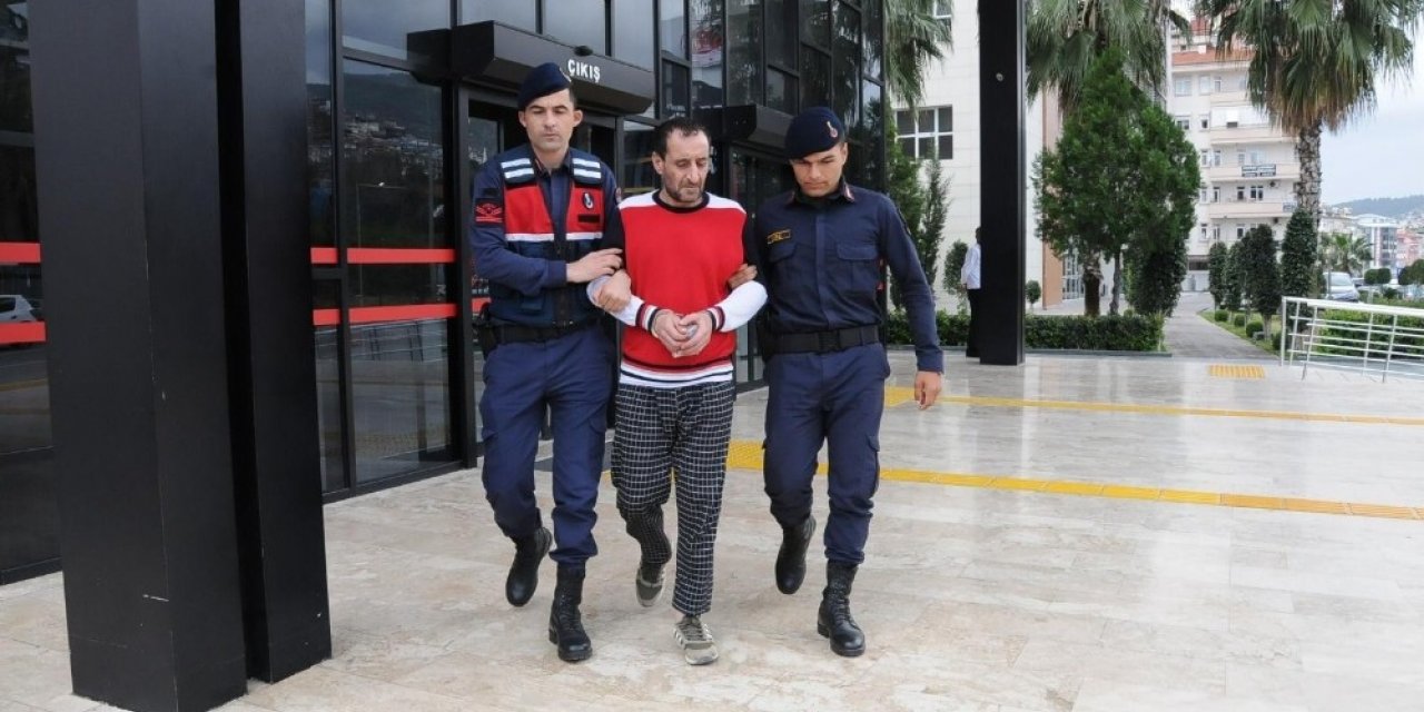 Alanya’da camideki sadaka kutusunu çalan şüpheli tutuklandı
