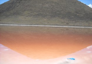 Meke Krater Gölü kurumaya başladı