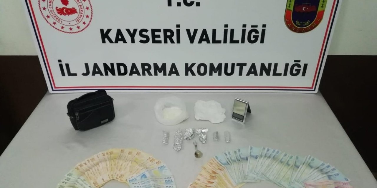 Jandarmadan uyuşturucu operasyonu