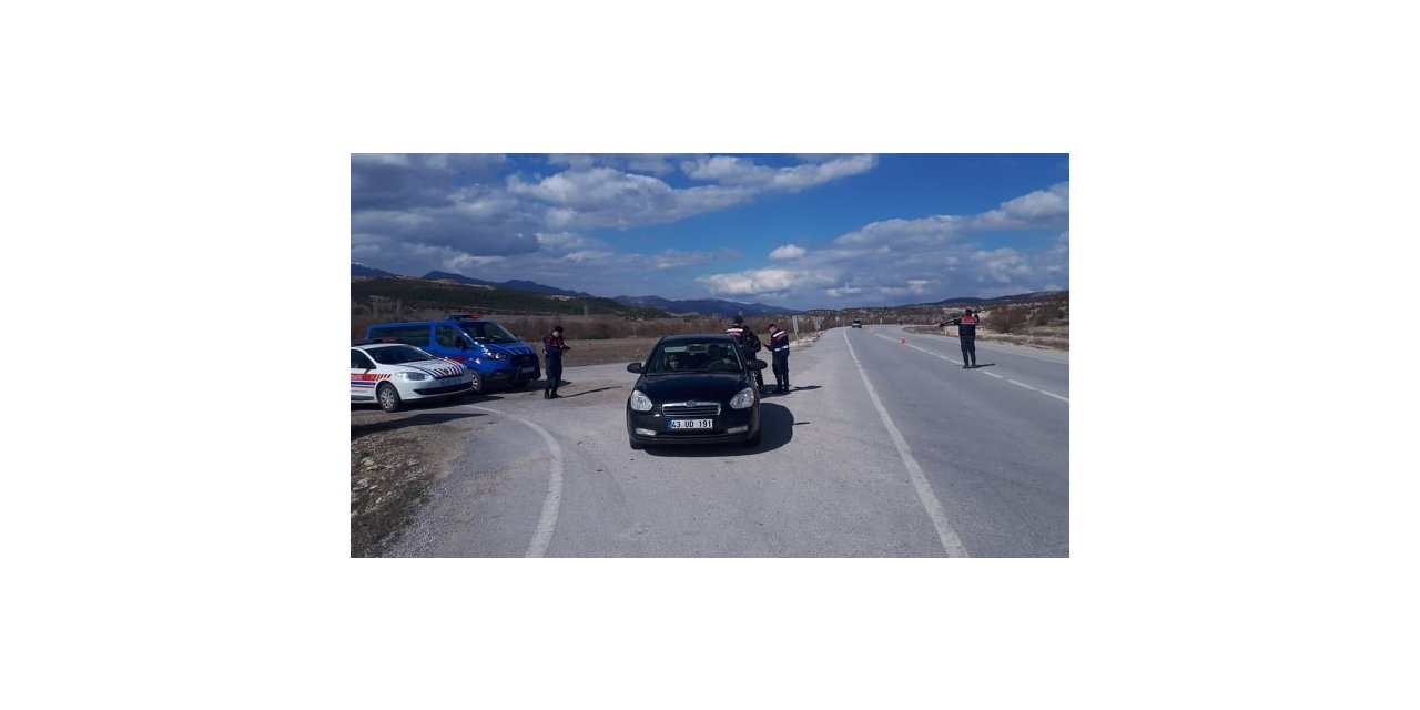 Jandarmadan araçta sigara içen sürücüye ceza