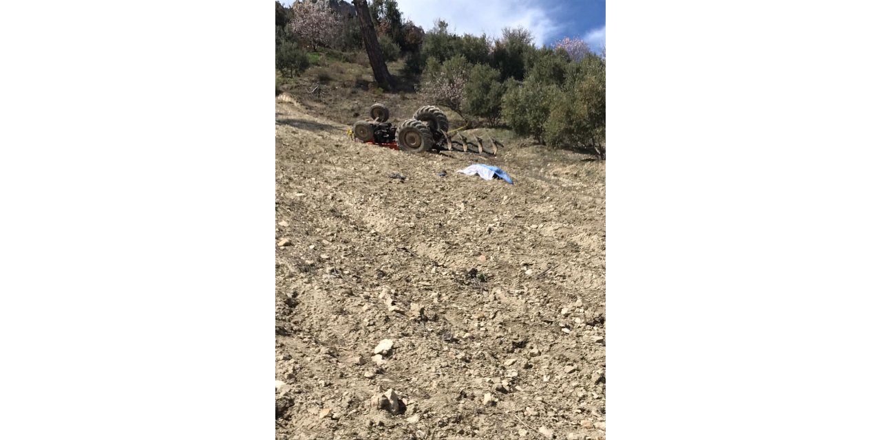 Mersin'de devrilen traktörün altında kalan sürücü öldü