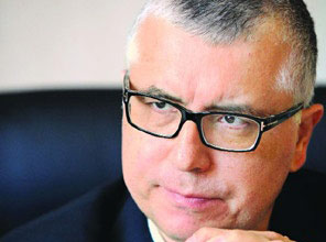 Serdar Turgut: Gülen'in elini öpeceğim