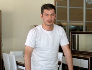 İsim benzerliği iş hayatını bitirdi !