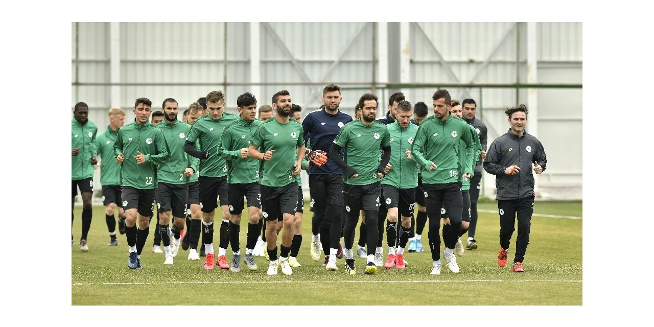 Konyaspor, Fenerbahçe hazırlıklarını sürdürüyor