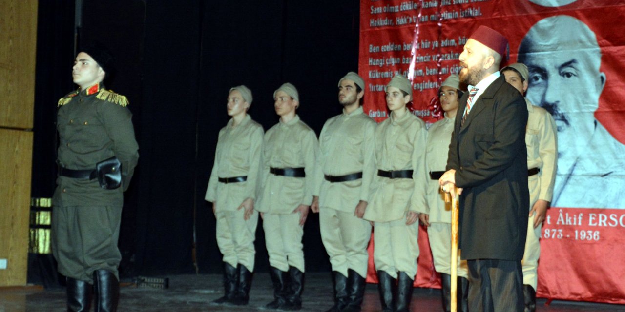 İstiklal Marşı'nın Kabulü ve Mehmet Akif Ersoy'u Anma Günü