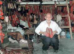 Ayakkabıcı Artin Pazarcıyan Usta