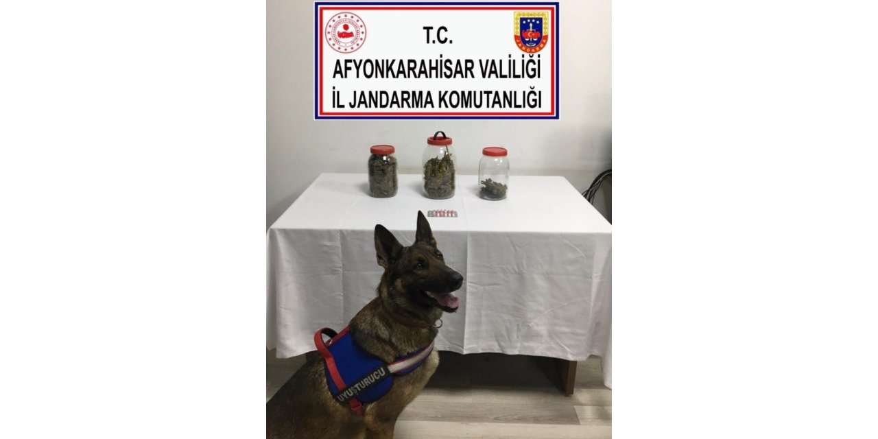 Afyonkarahisar kaçak ürün satıcılarına operasyon