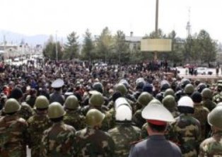 Kırgızistan'da yeni anayasaya evet