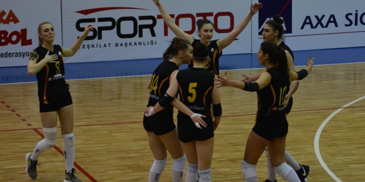 Vakıfbank ve Kayseri OSB Teknik Koleji 1. Lige yükseldi