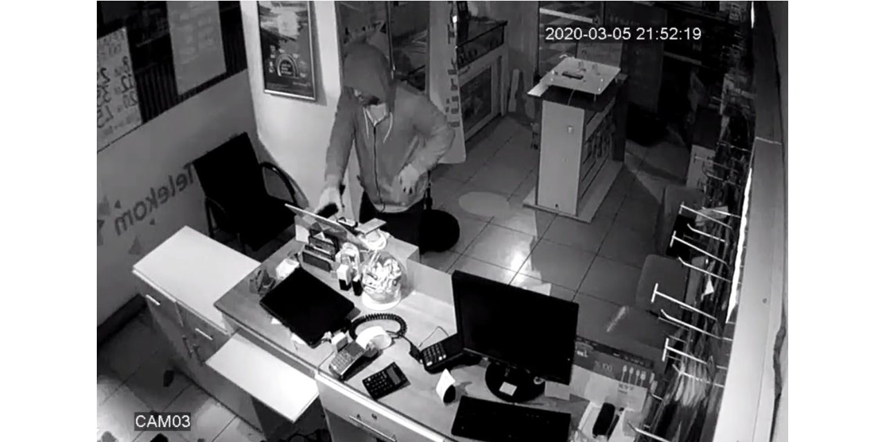 20 saniyede 3 cep telefonu çaldı