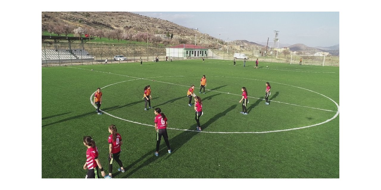 Diyarbakır’da tek ödüllü kız ragbi takımı