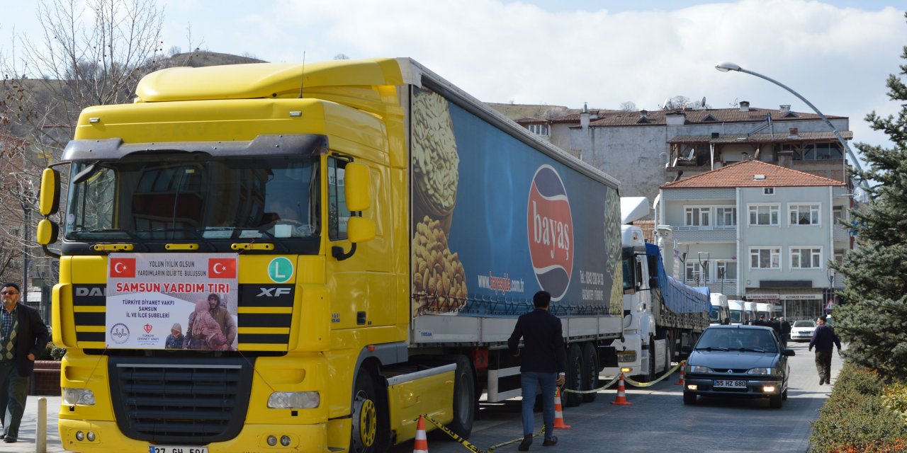 Samsun'dan İdlib'e 2 tır un yardımı