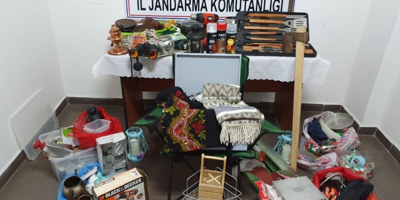 Bağ evinden hırsızlık yapan şüpheliler yakalandı