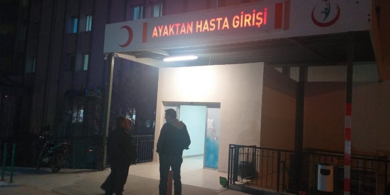 İzmir’de gıda zehirlenmesi şüphesi: 13 kişi hastaneye başvurdu