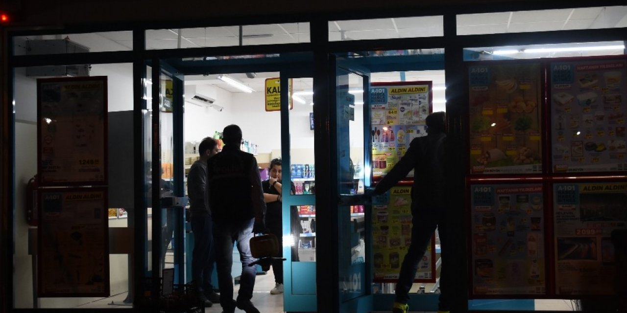 İzmir’de marketler zincirinde silahlı soygun