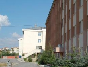 Güneşle çalışan araba yaptılar