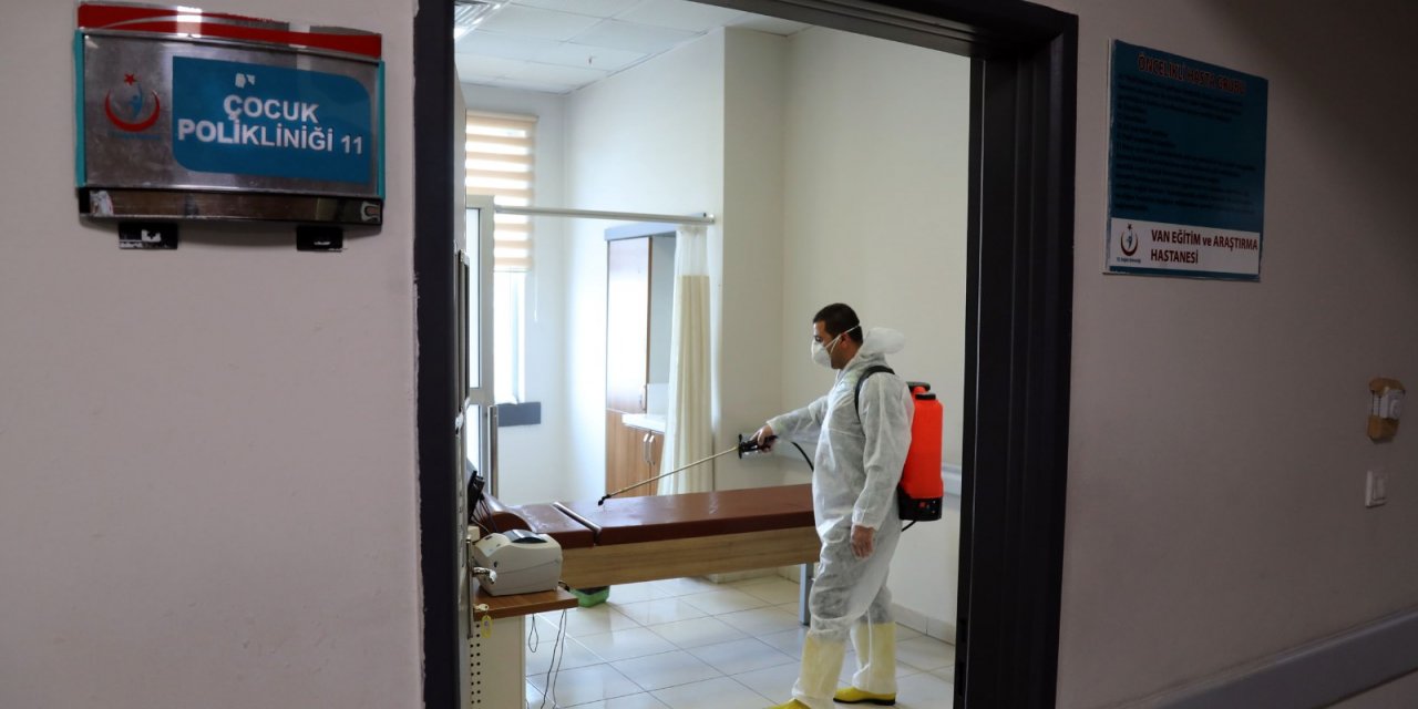 Van Bölge Eğitim ve Araştırma Hastanesi dezenfekte edildi
