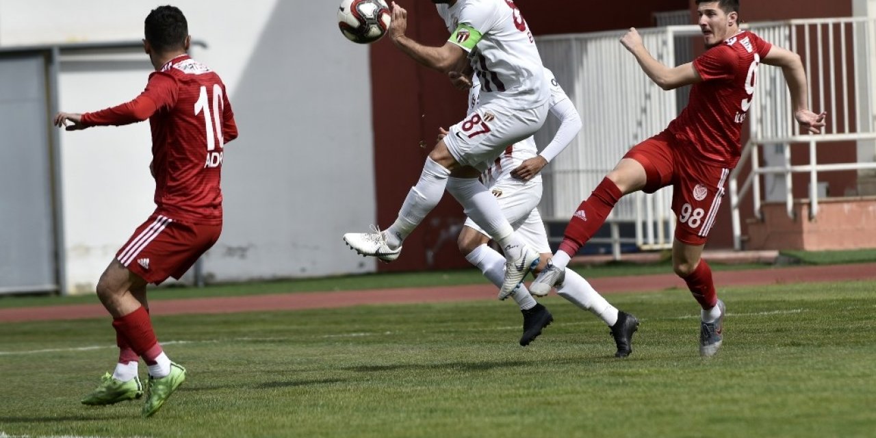 TFF 2. Lig: Gümüşhanespor: 0 - İnegölspor: 0