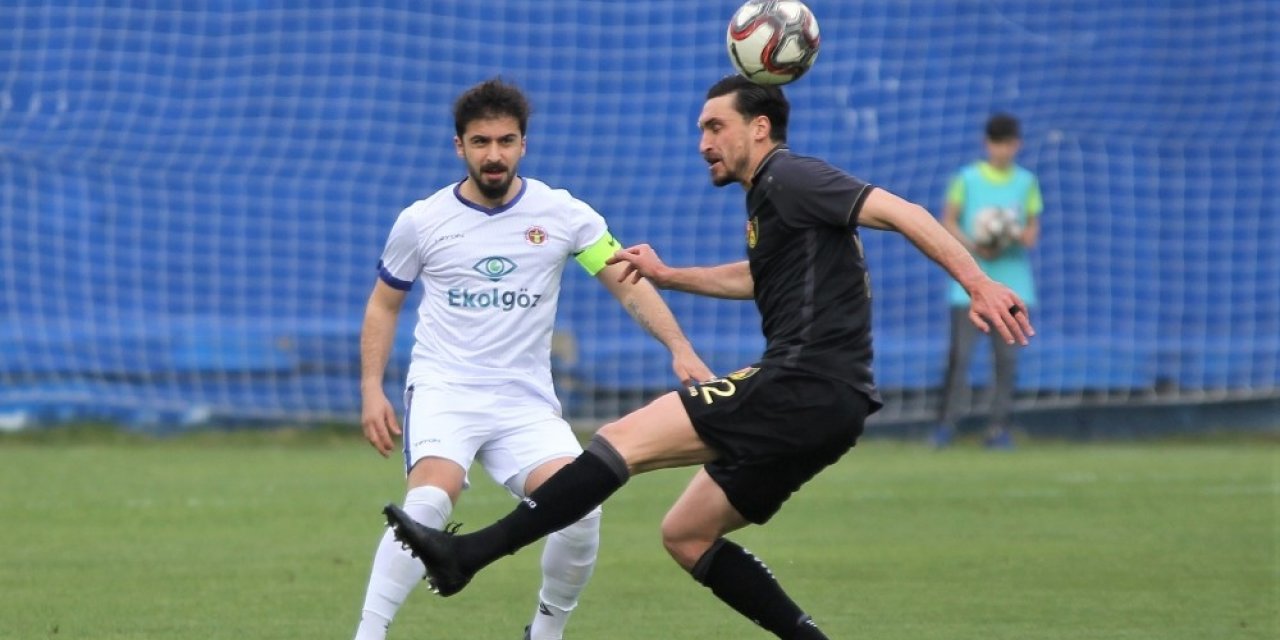 TFF 1. Lig: Menemenspor: 2 - İstanbulspor: 2