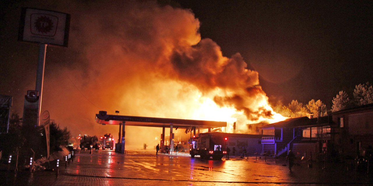 Bilecik'te benzin istasyonunda çıkan yangın söndürüldü