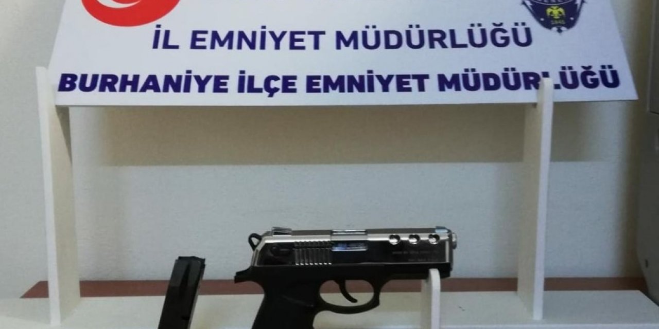 Balıkesir’de 8 silah ele geçirildi