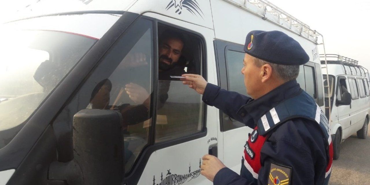 Jandarmadan servis araçlarına denetim