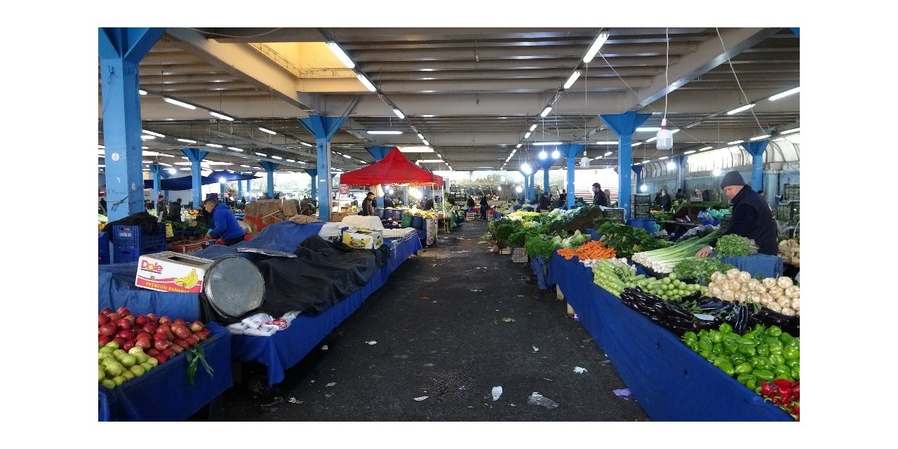 Korona virüsü semt pazarlarını da vurdu