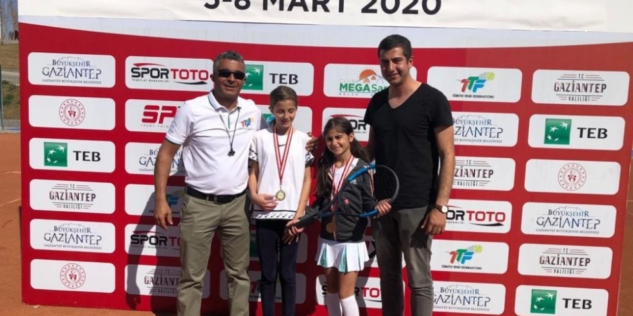 Büyükşehir sporcularından teniste büyük başarı