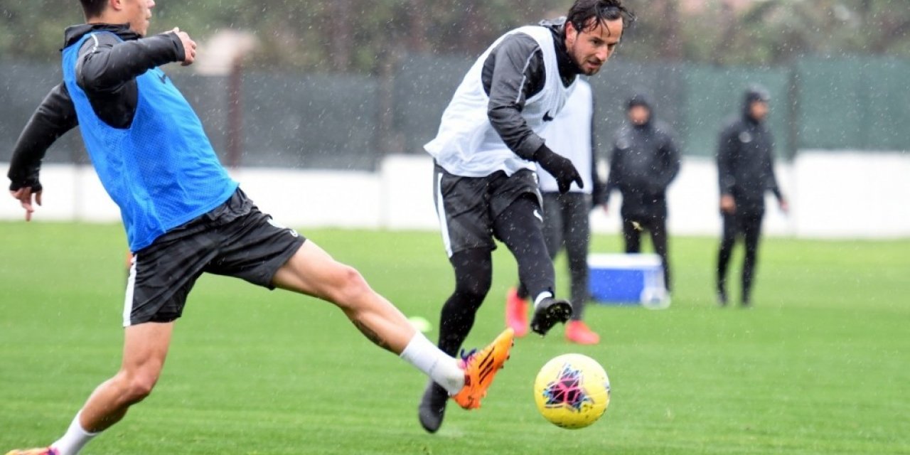 Denizlispor’a Recep Niyaz ve Barrow şoku!