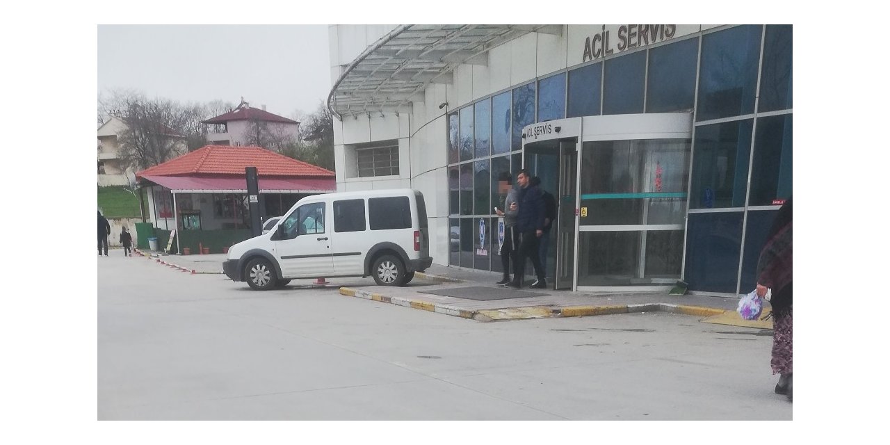 Bafra’da gençler arasında bıçaklı kavga: 1 yaralı